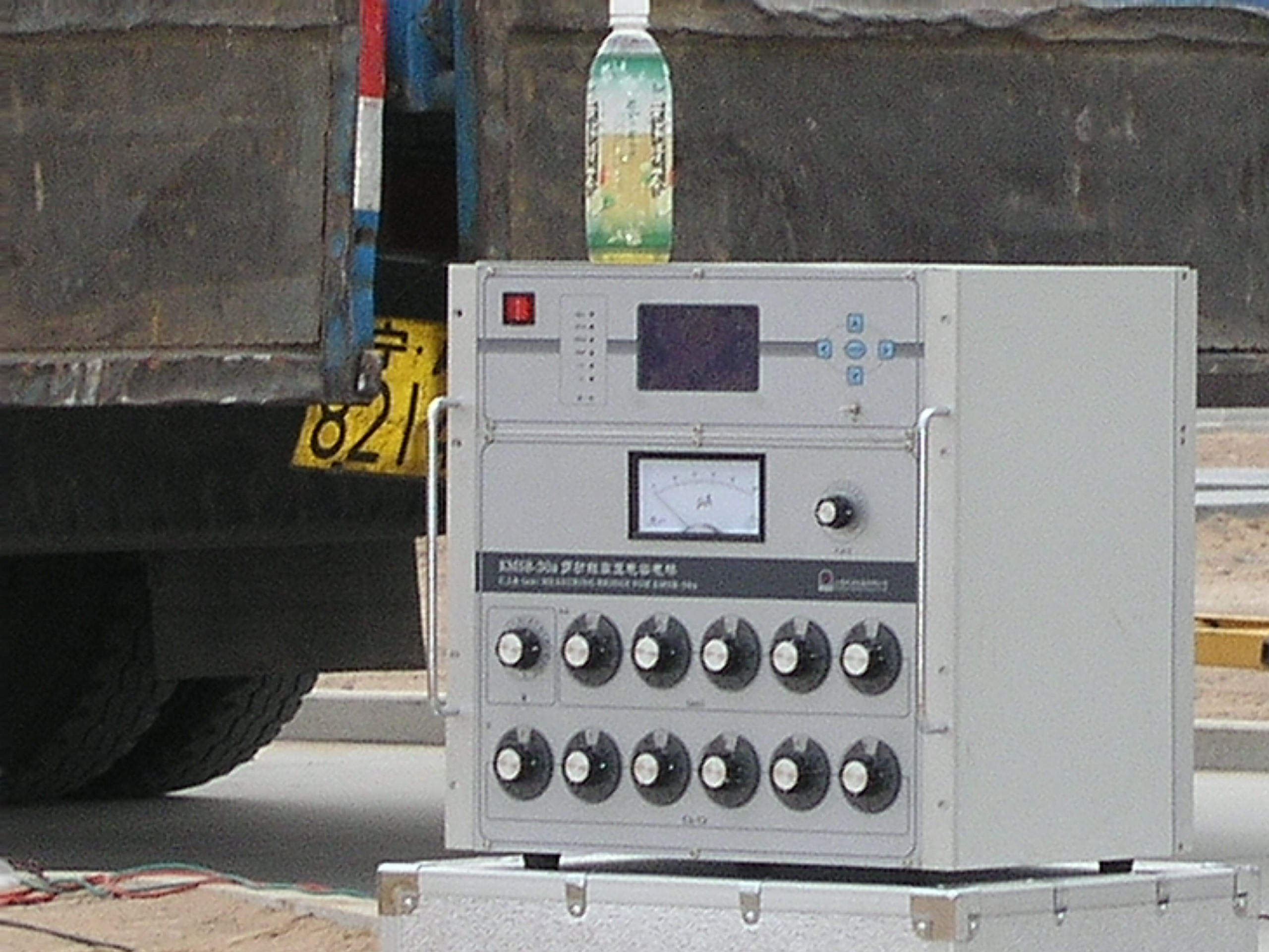 银东765变电站PTJC系列电容式工频高压比例测试系统试验
